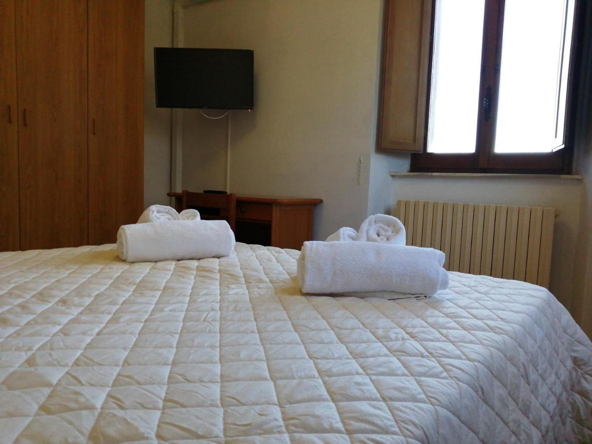 Casa Per Ferie Ulivo D'Assisi Villa Luaran gambar