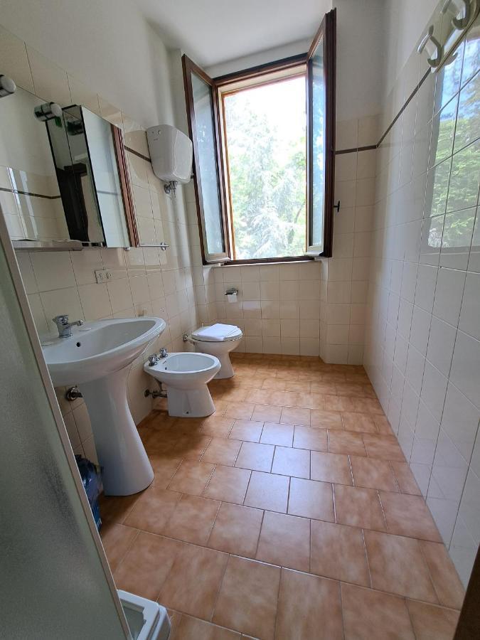 Casa Per Ferie Ulivo D'Assisi Villa Luaran gambar