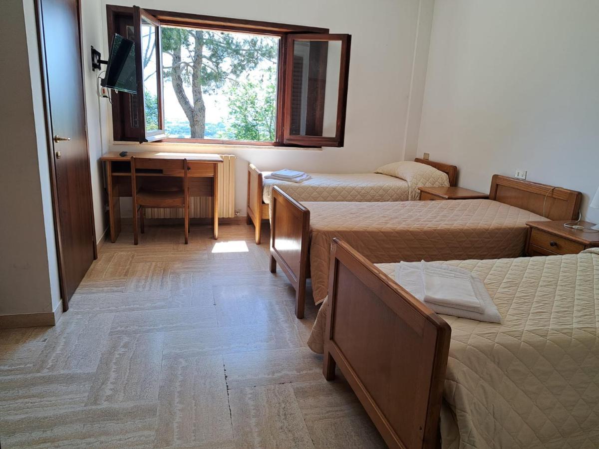 Casa Per Ferie Ulivo D'Assisi Villa Luaran gambar